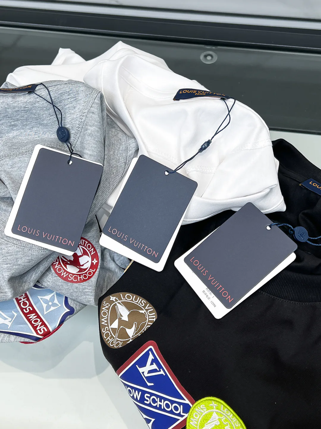 Men's T-Shirts LOUIS VUITTON 18499352