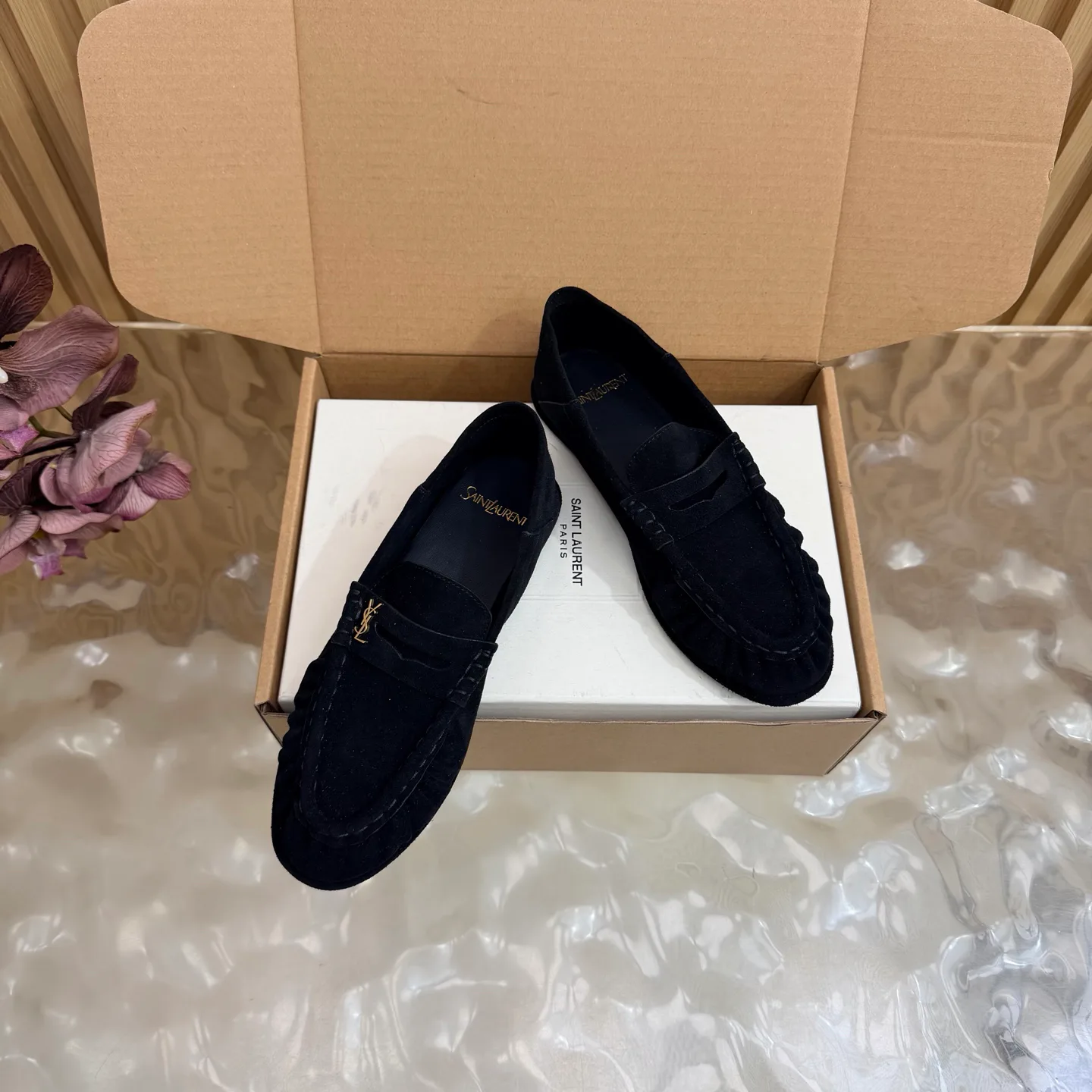 Women's Loafers And Moccasins SAINT LAURENT 17926443