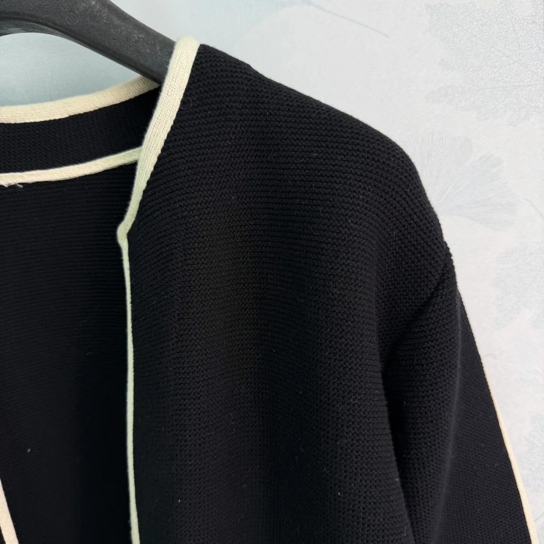 Women's Jumpers And Sweaters CHANEL 18553009