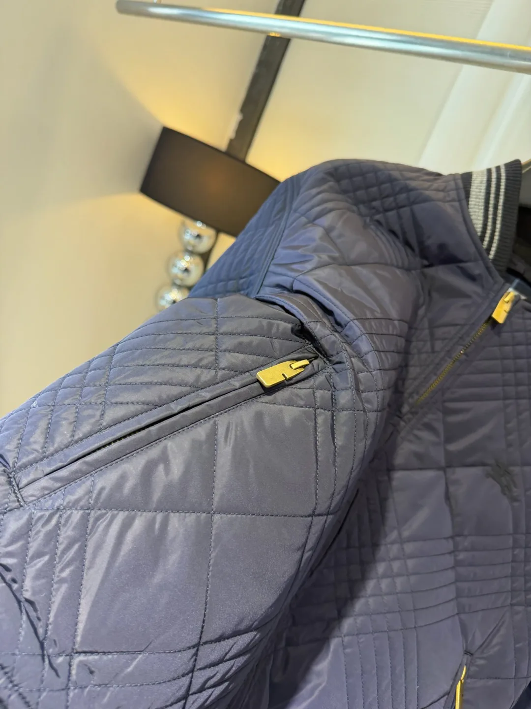 Men's Jackets And Down Jackets BURBERRY 18269075