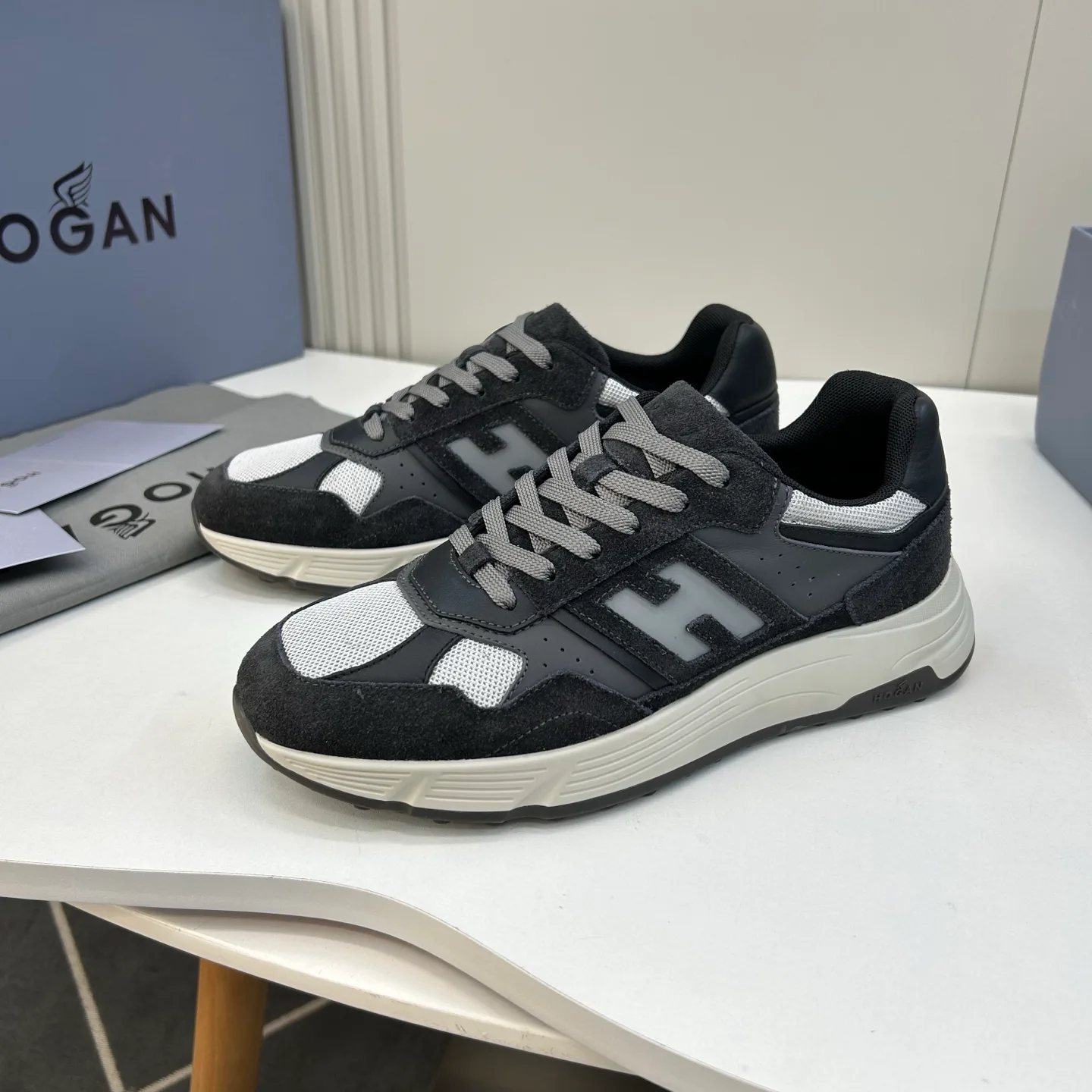 Men's Sneakers HOGAN 17280336