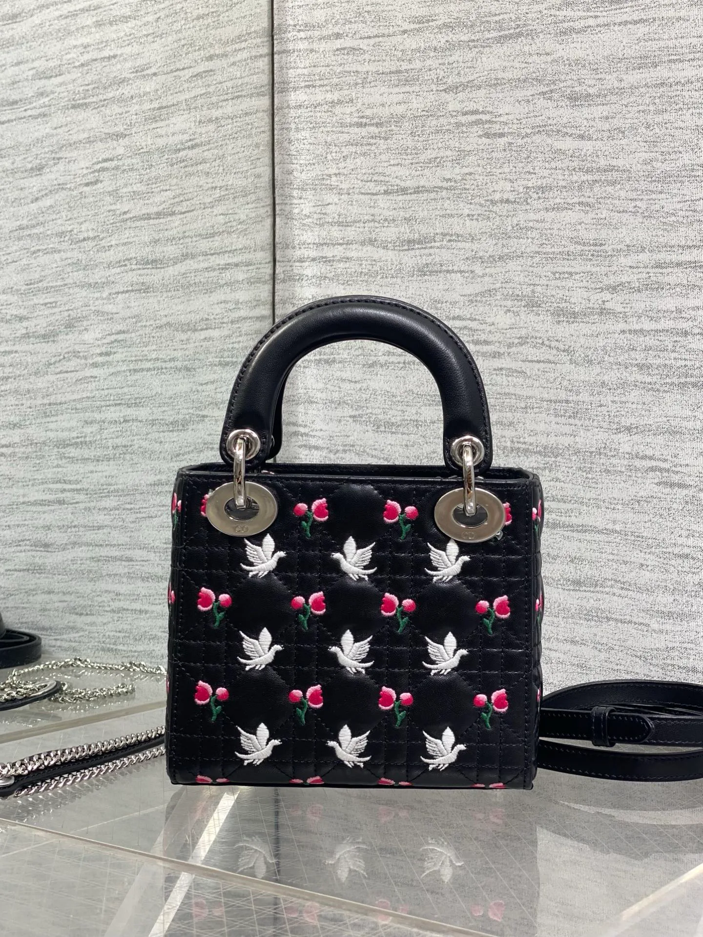 Women's Classic Handbags CHRISTIAN DIOR 17601332