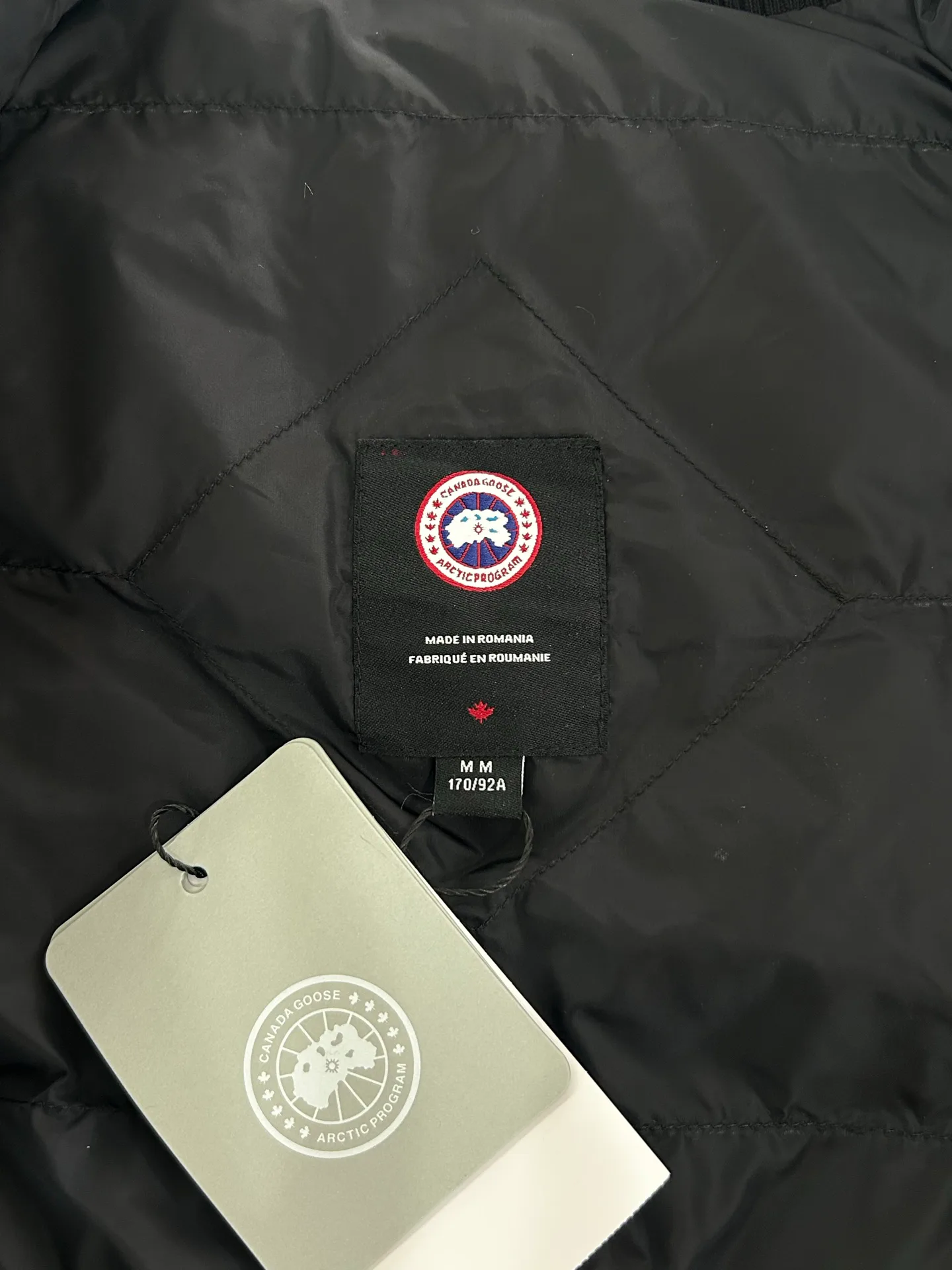 Men's Jackets And Down Jackets CANADA GOOSE 18231173