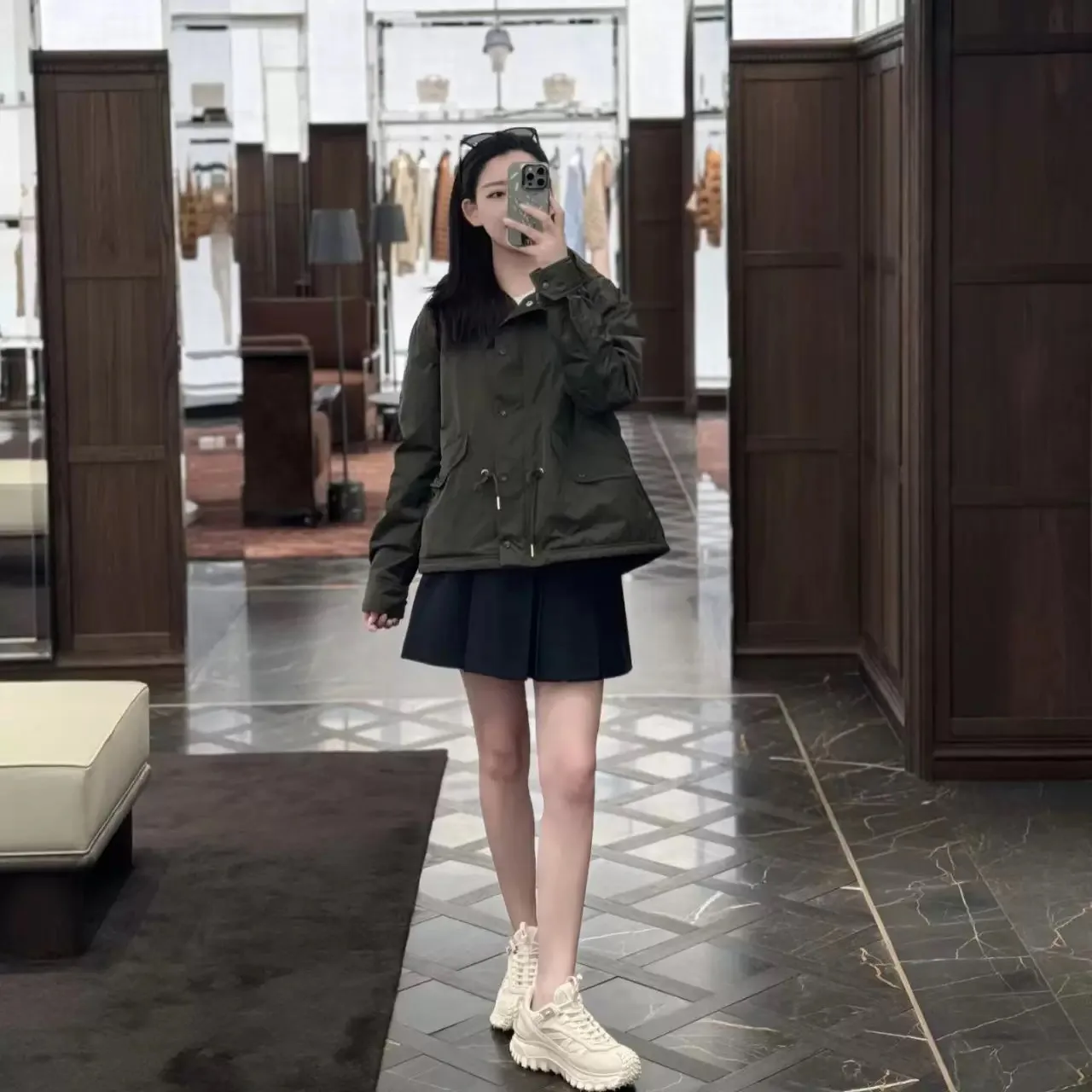Women's Jackets And Down Jackets MONCLER 17288128