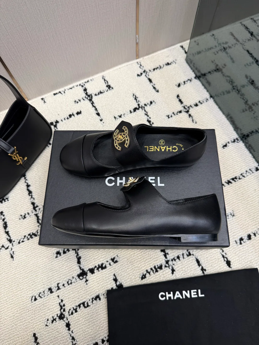 Women's Loafers And Moccasins CHANEL 17827567