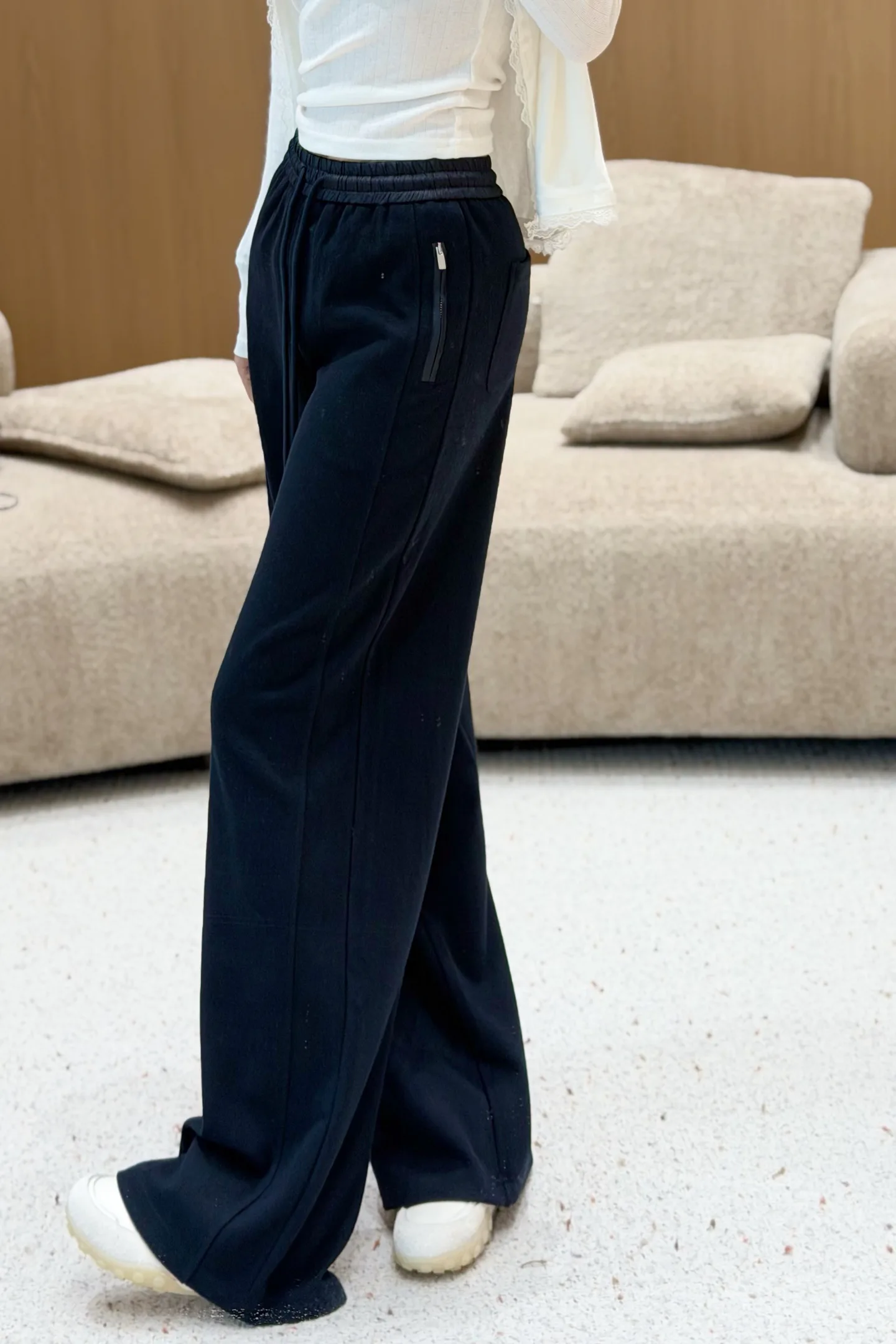 Women's Trousers MIU MIU 17988039