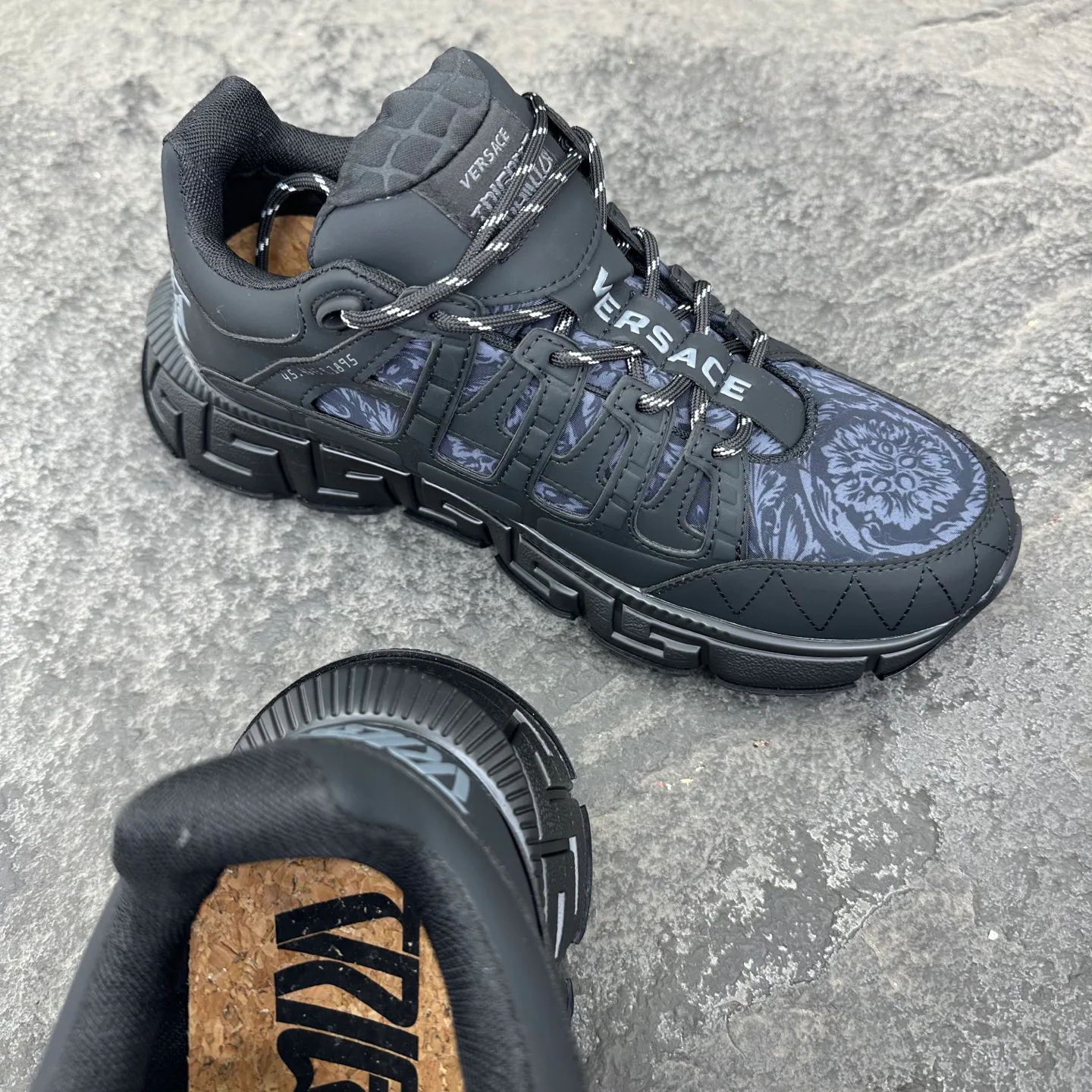 Men's Sneakers VERSACE 18154141