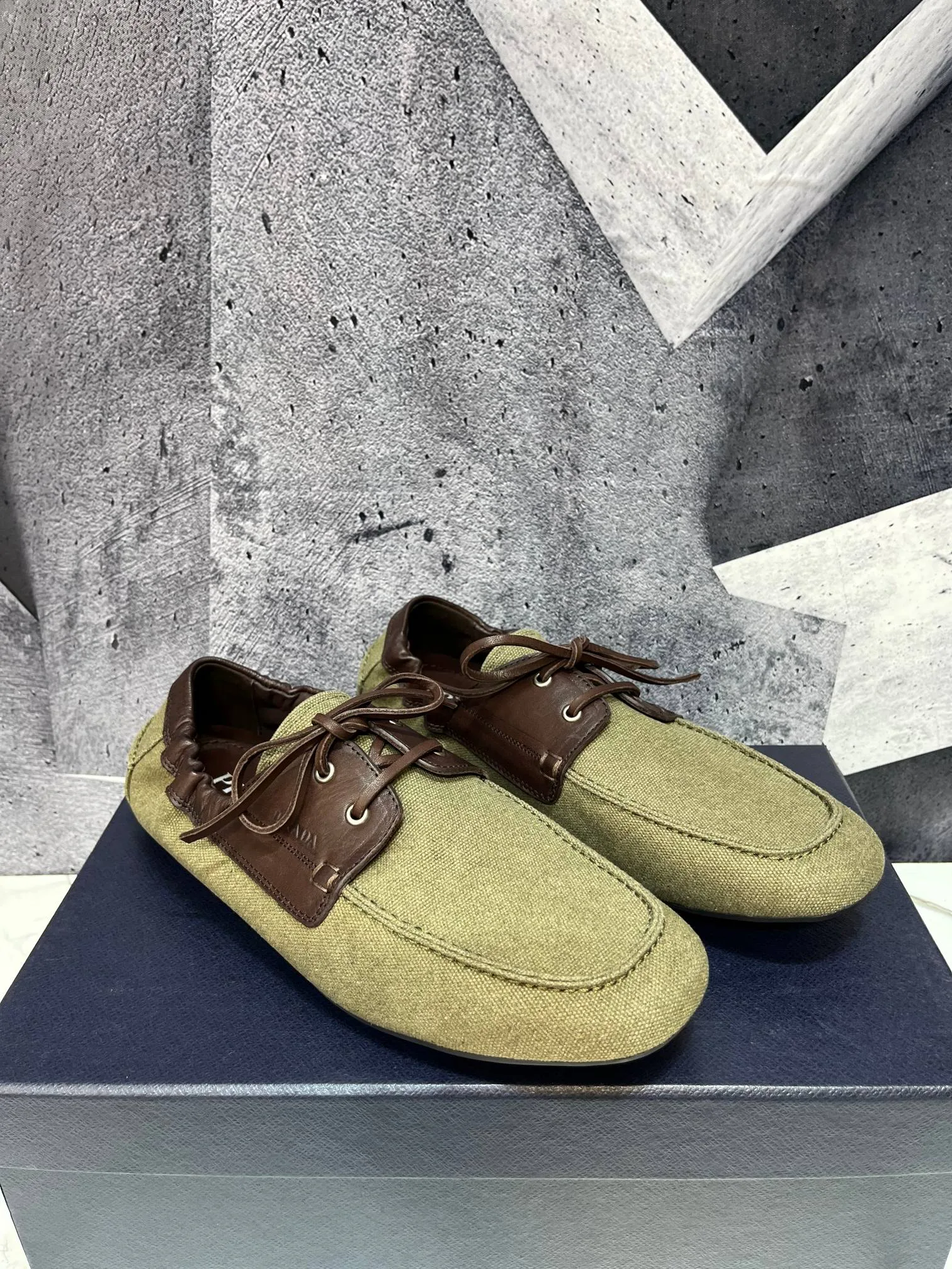 Men's Loafers And Dress Shoes PRADA 19570744