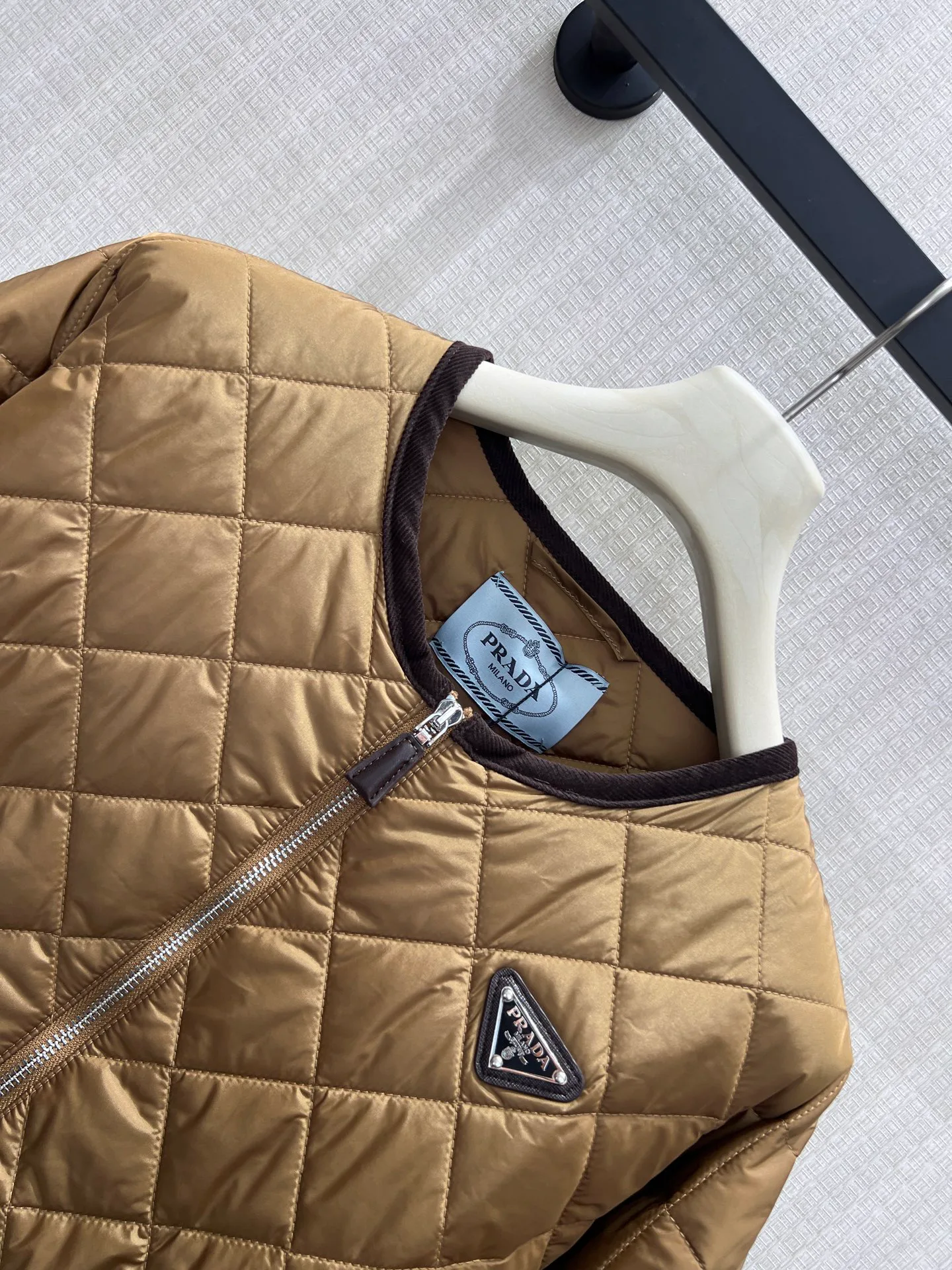 Women's Jackets And Down Jackets PRADA 18094602