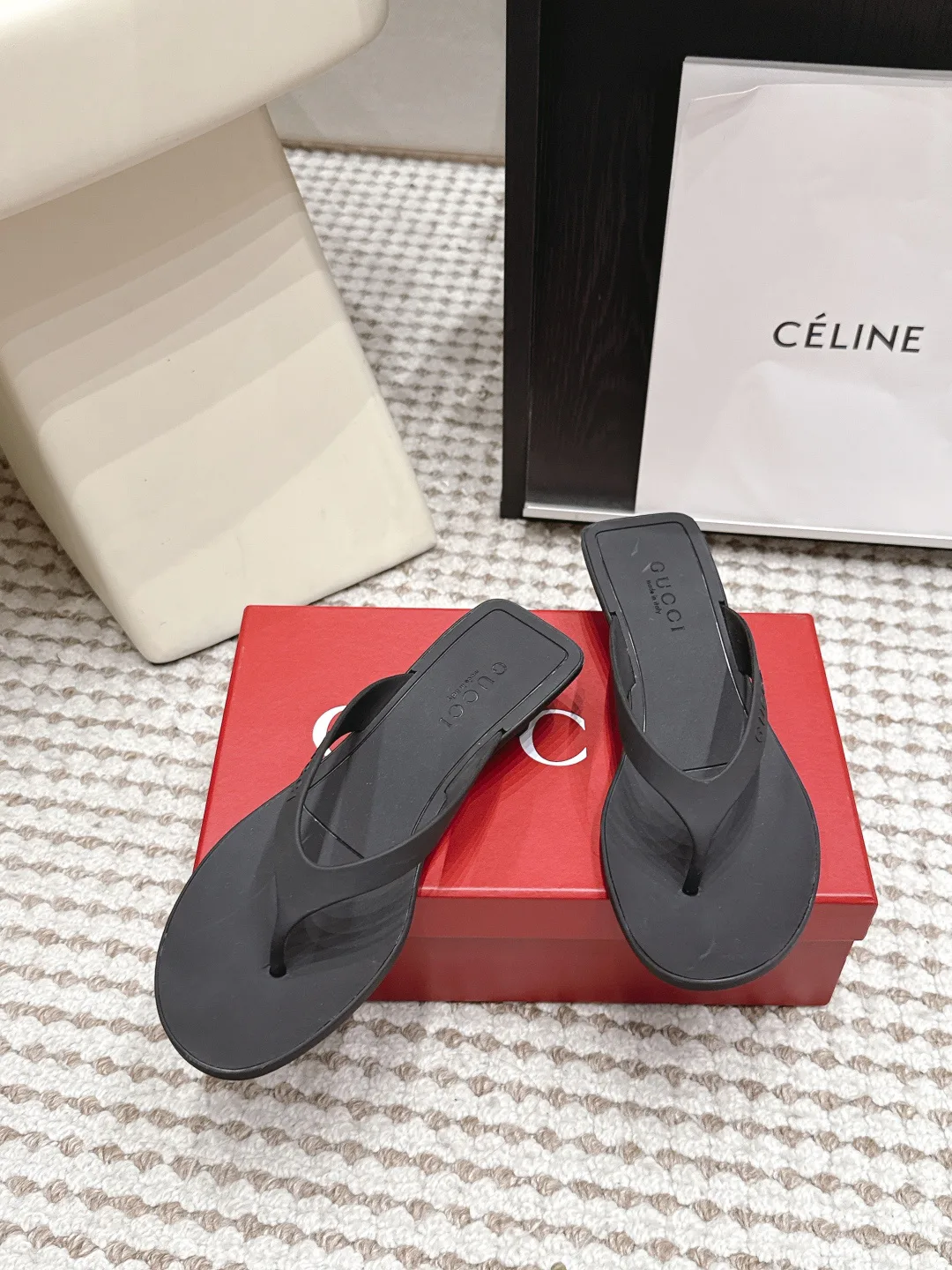 Women's Flip-Flops GUCCI 17657673