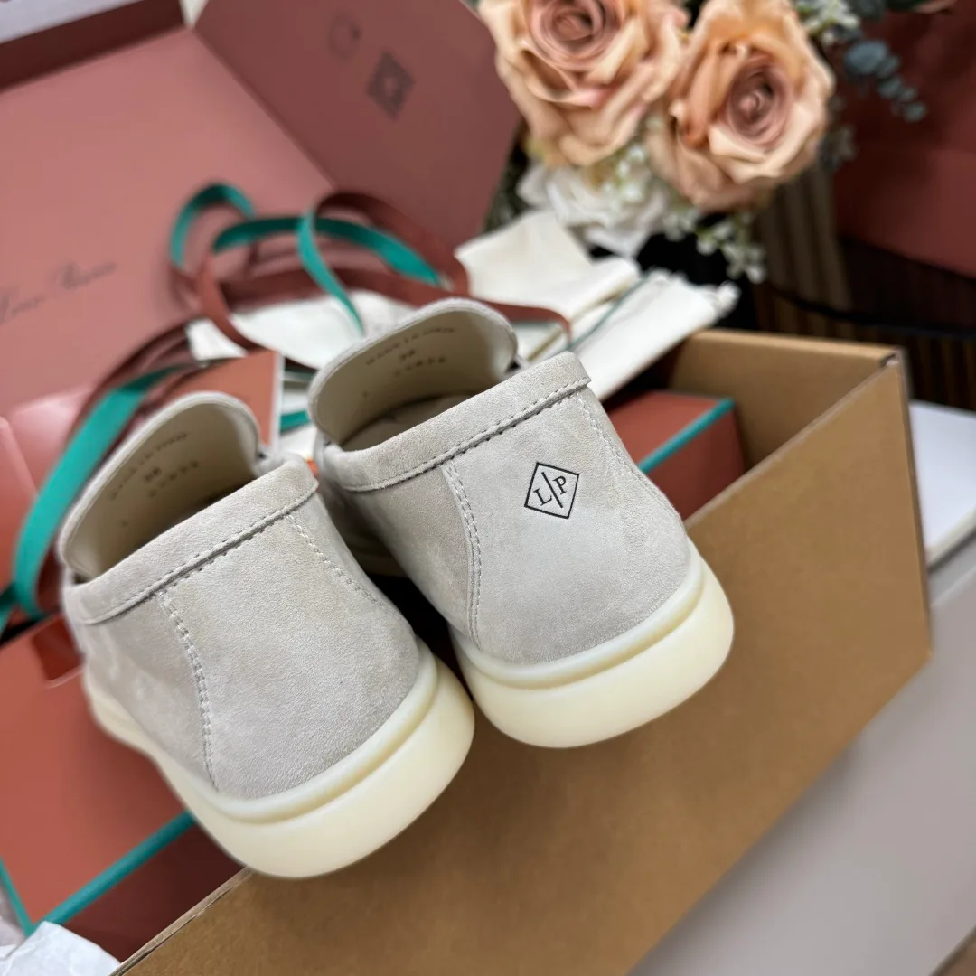 Women's Loafers And Moccasins LORO PIANA 17780258