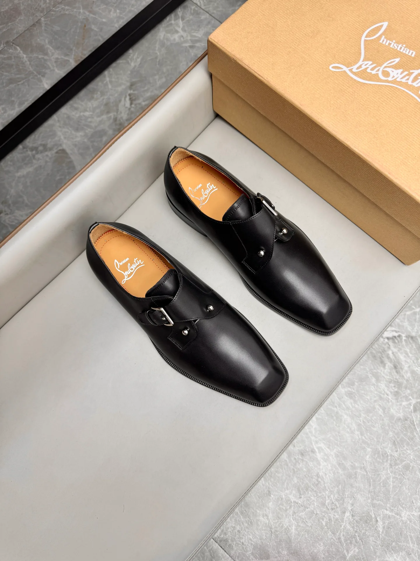 Men's Loafers And Dress Shoes CHRISTIAN LOUBOUTIN 17947161