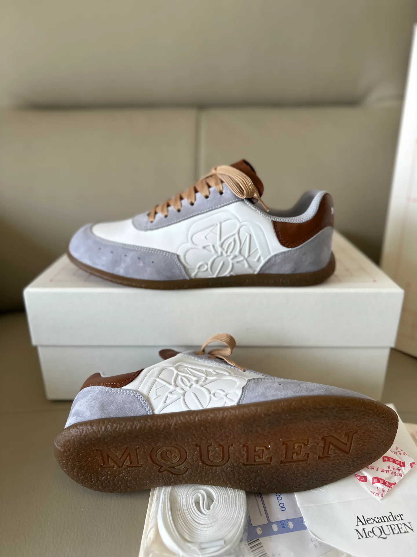 Кроссовки Женские Alexander Mcqueen 18616775