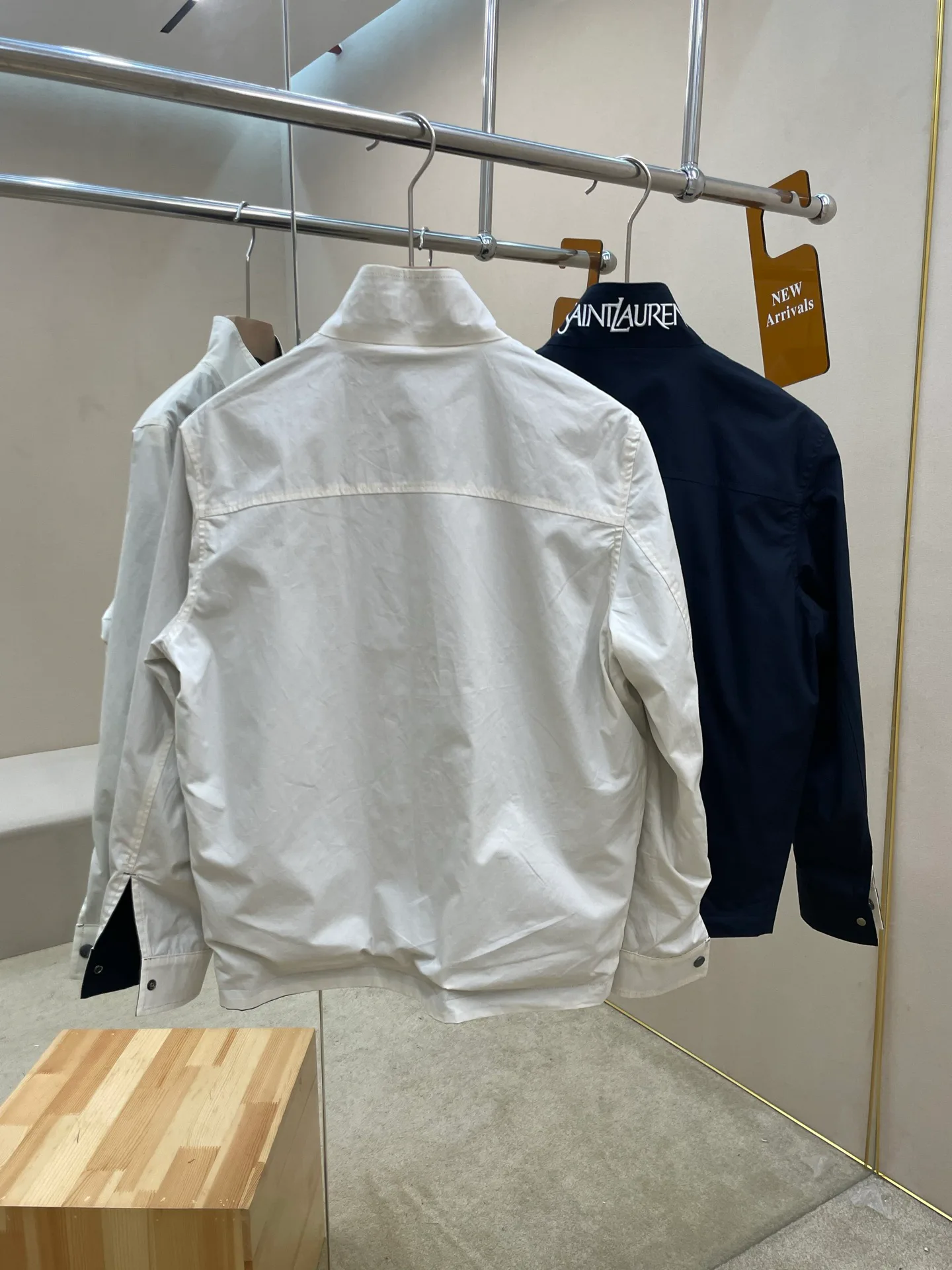 Women's Jackets And Down Jackets SAINT LAURENT 18052351