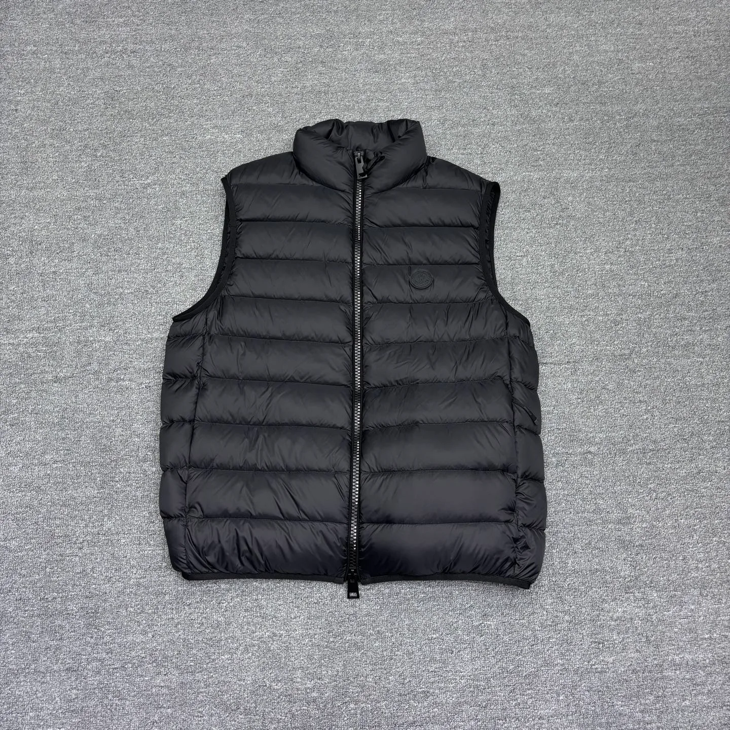 Men's Vests MONCLER 18334175