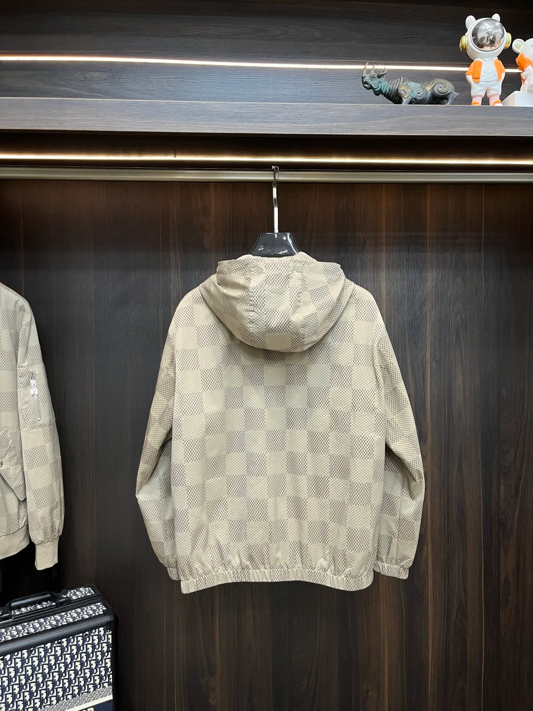 Men's Jackets And Down Jackets LOUIS VUITTON 18416712