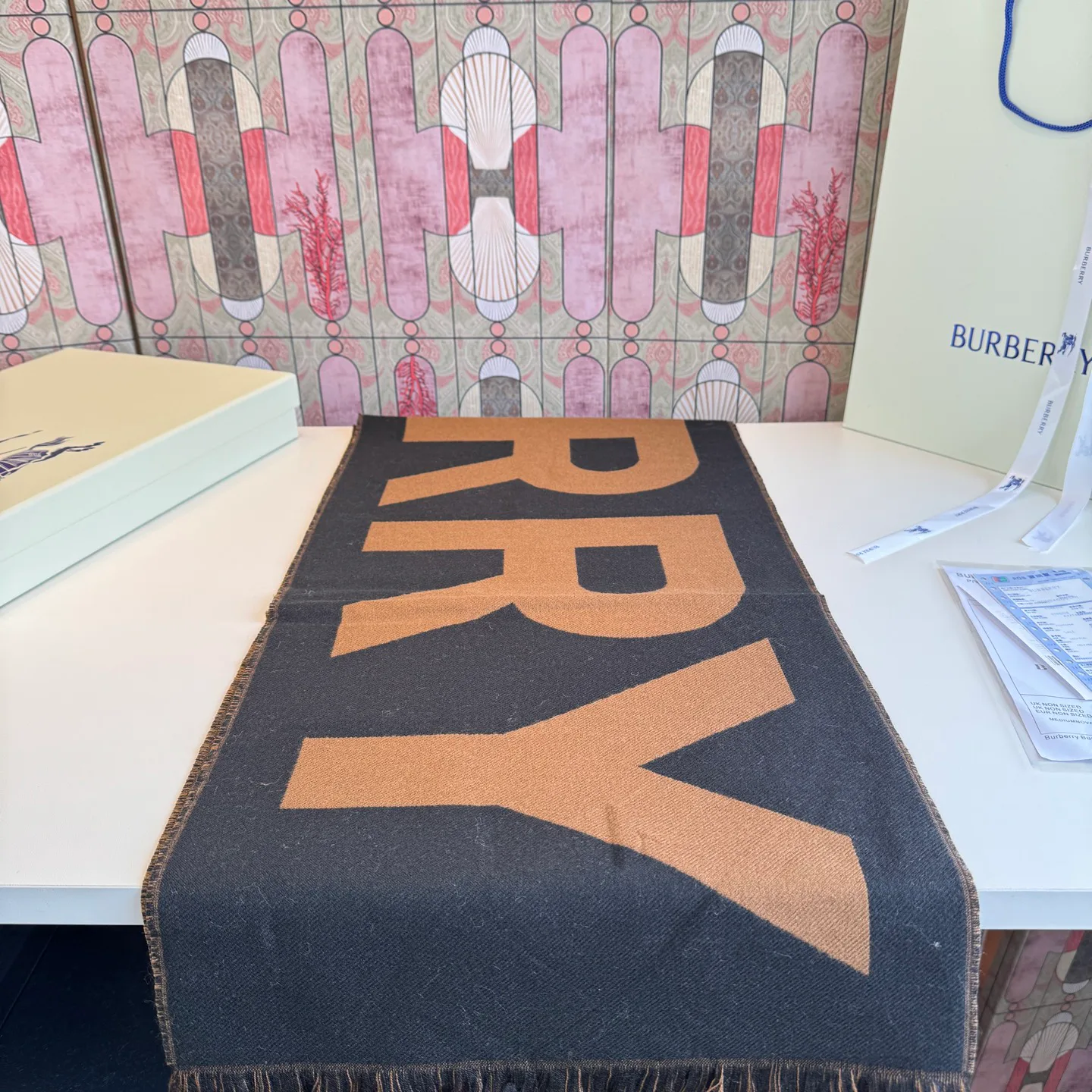 Scarves BURBERRY 18105565