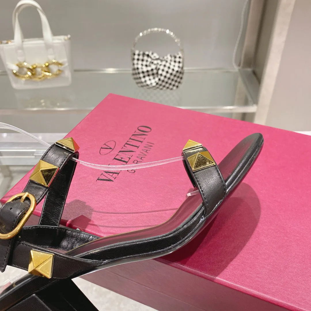 Women's Open-Toe Sandals VALENTINO 17956834