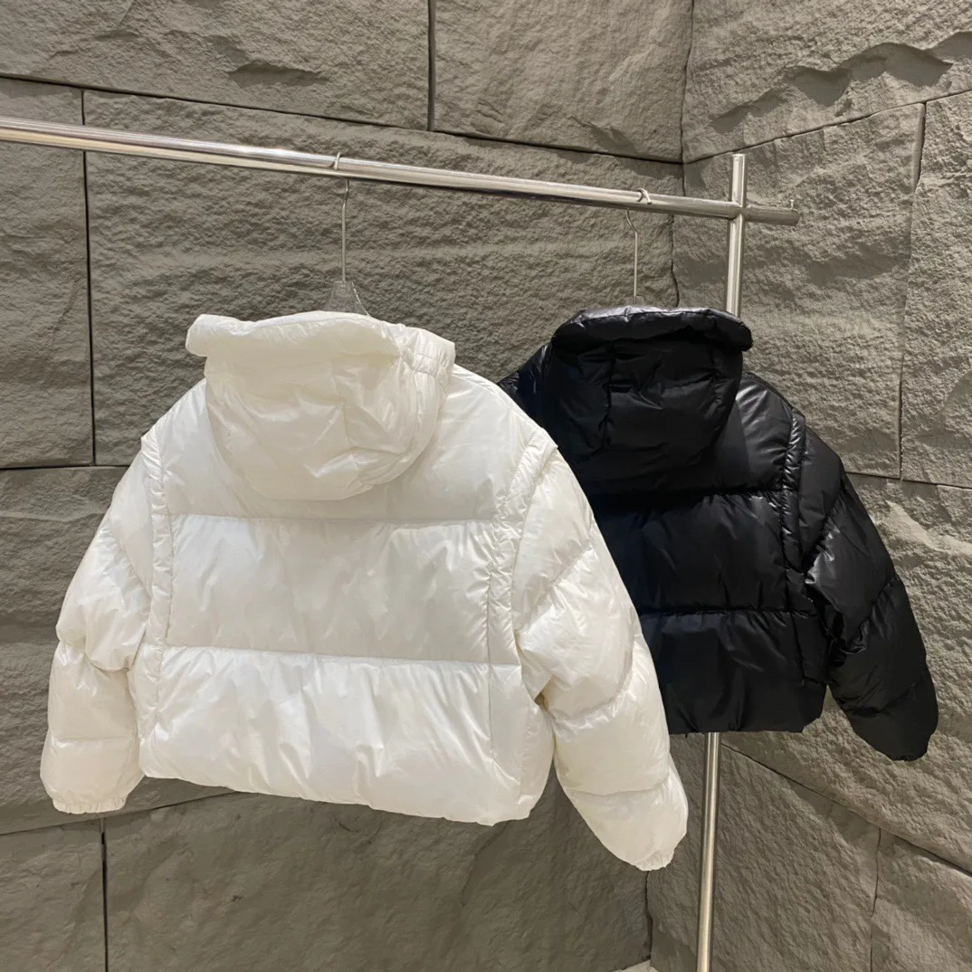 Women's Jackets And Down Jackets PRADA 18111797