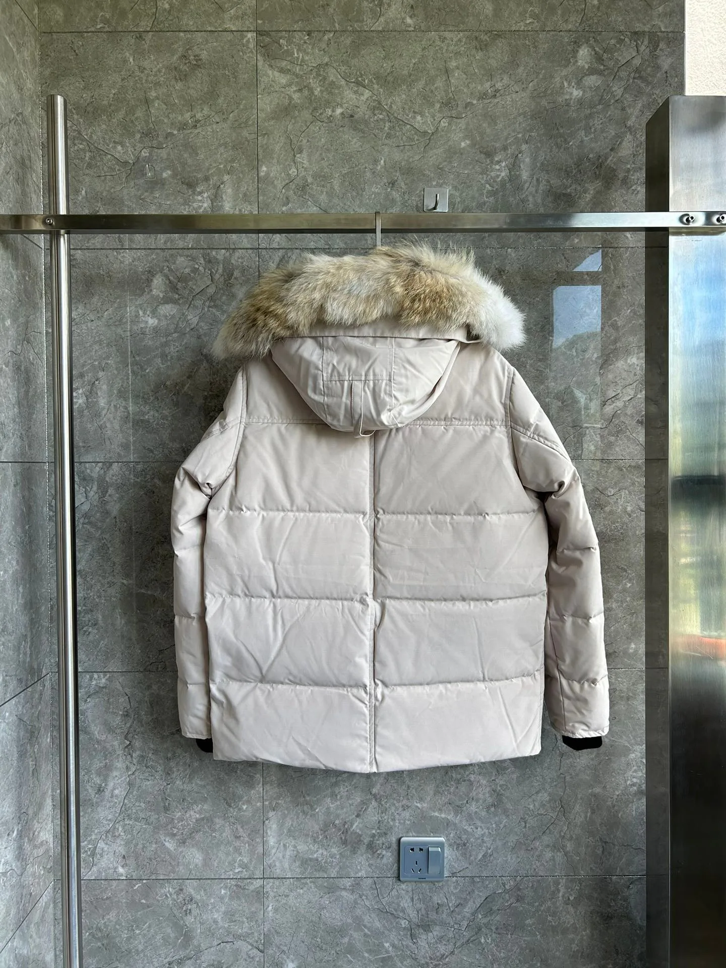 Men's Jackets And Down Jackets CANADA GOOSE 18111616