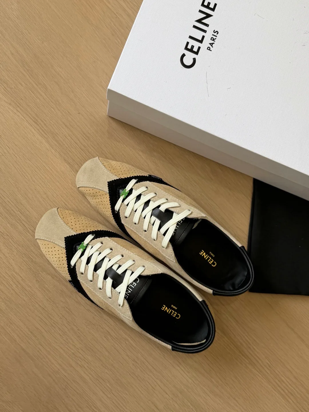 Women's Sneakers CELINE 18224059
