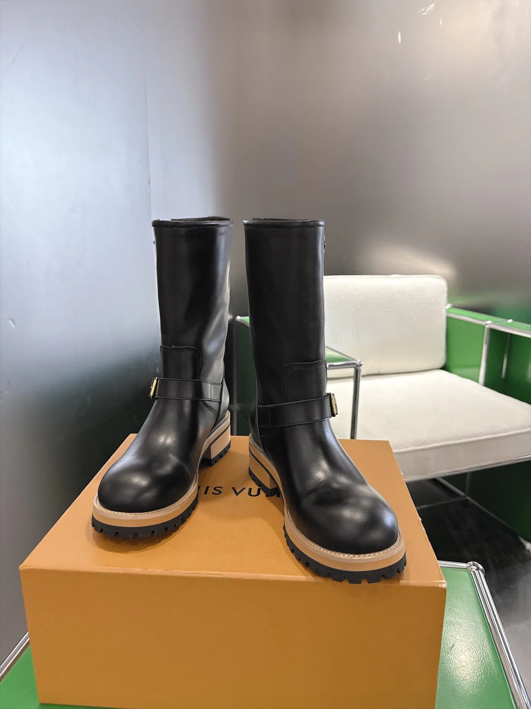 Women's Ankle Boots LOUIS VUITTON 18053351