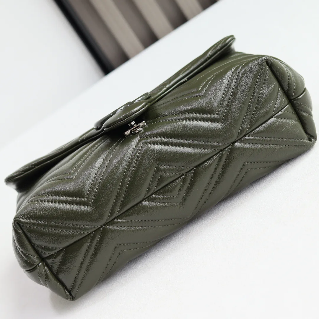 Women's Classic Handbags GUCCI 17947367