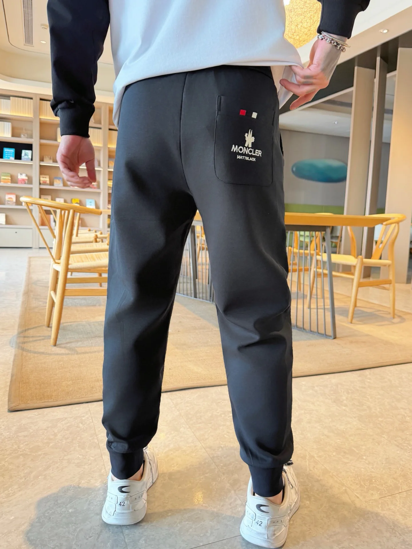 Men's Trousers MONCLER 18345759