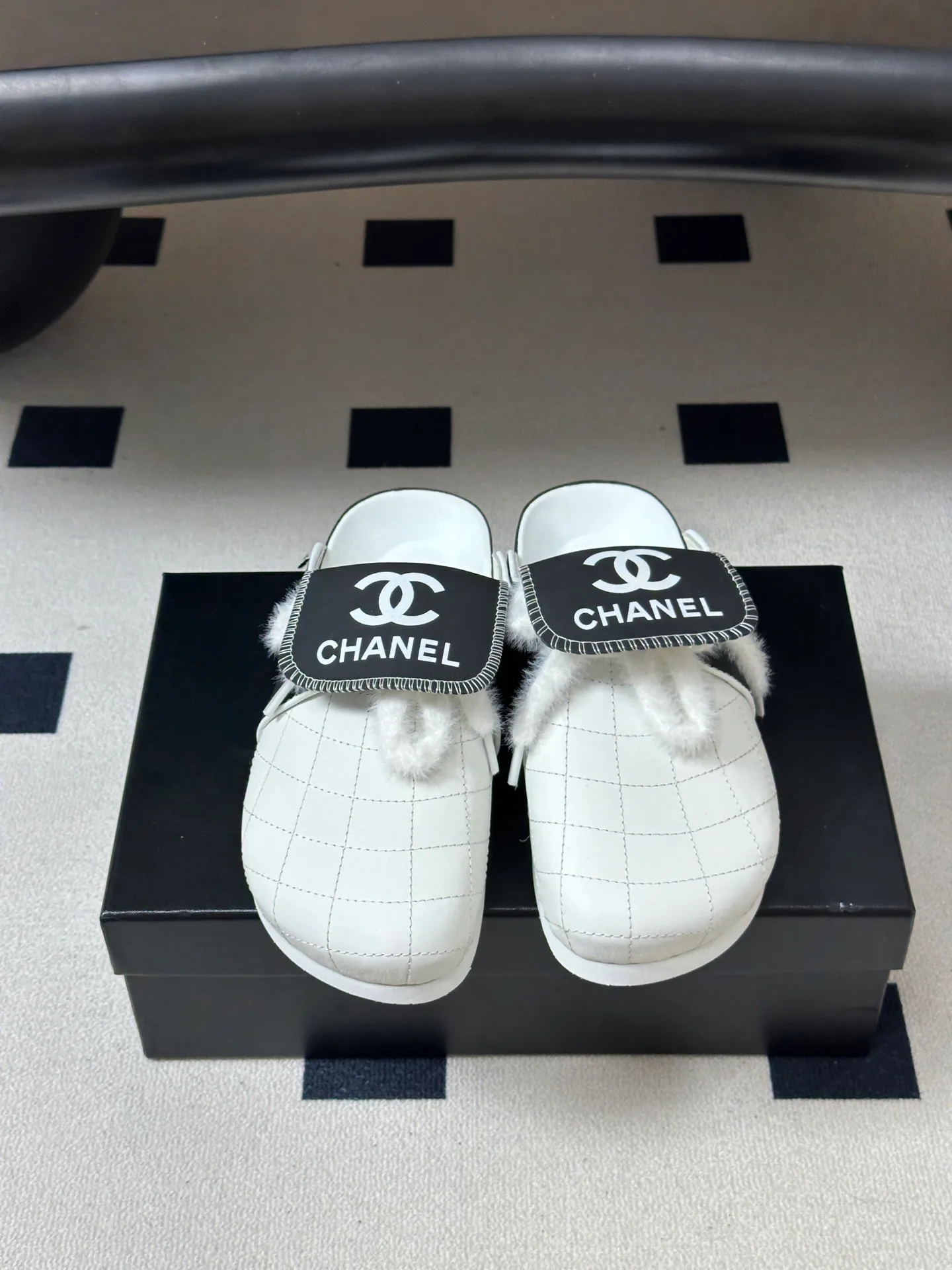 Women's Mules And Clogs CHANEL 17830301