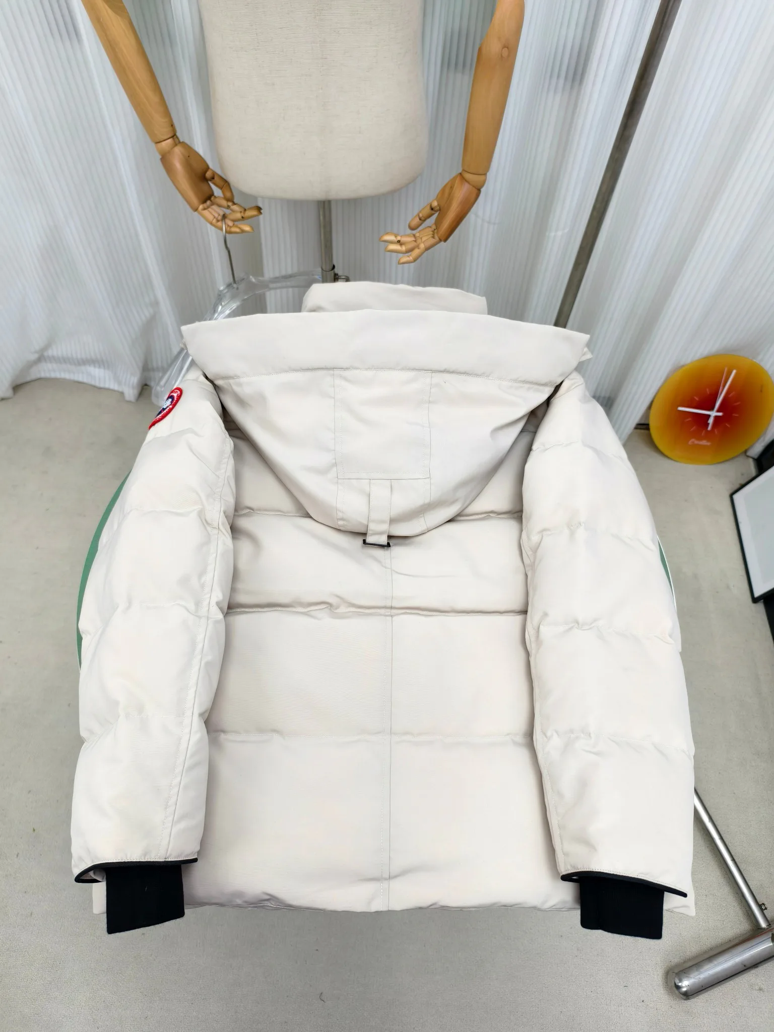 Куртки И Пуховики Мужские Canada Goose 18645540