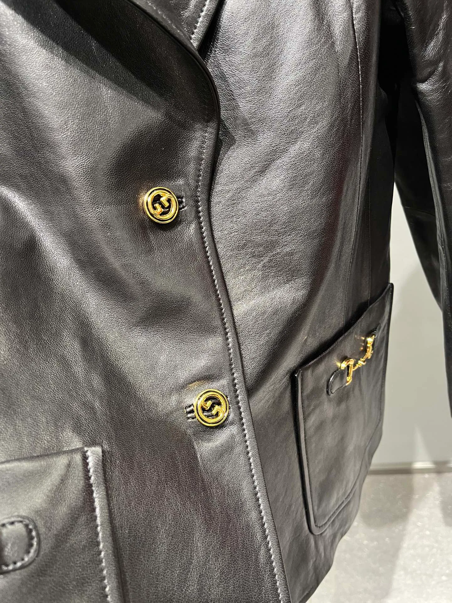 Women's Leather Jackets And Sheepskin Coats GUCCI 18064727