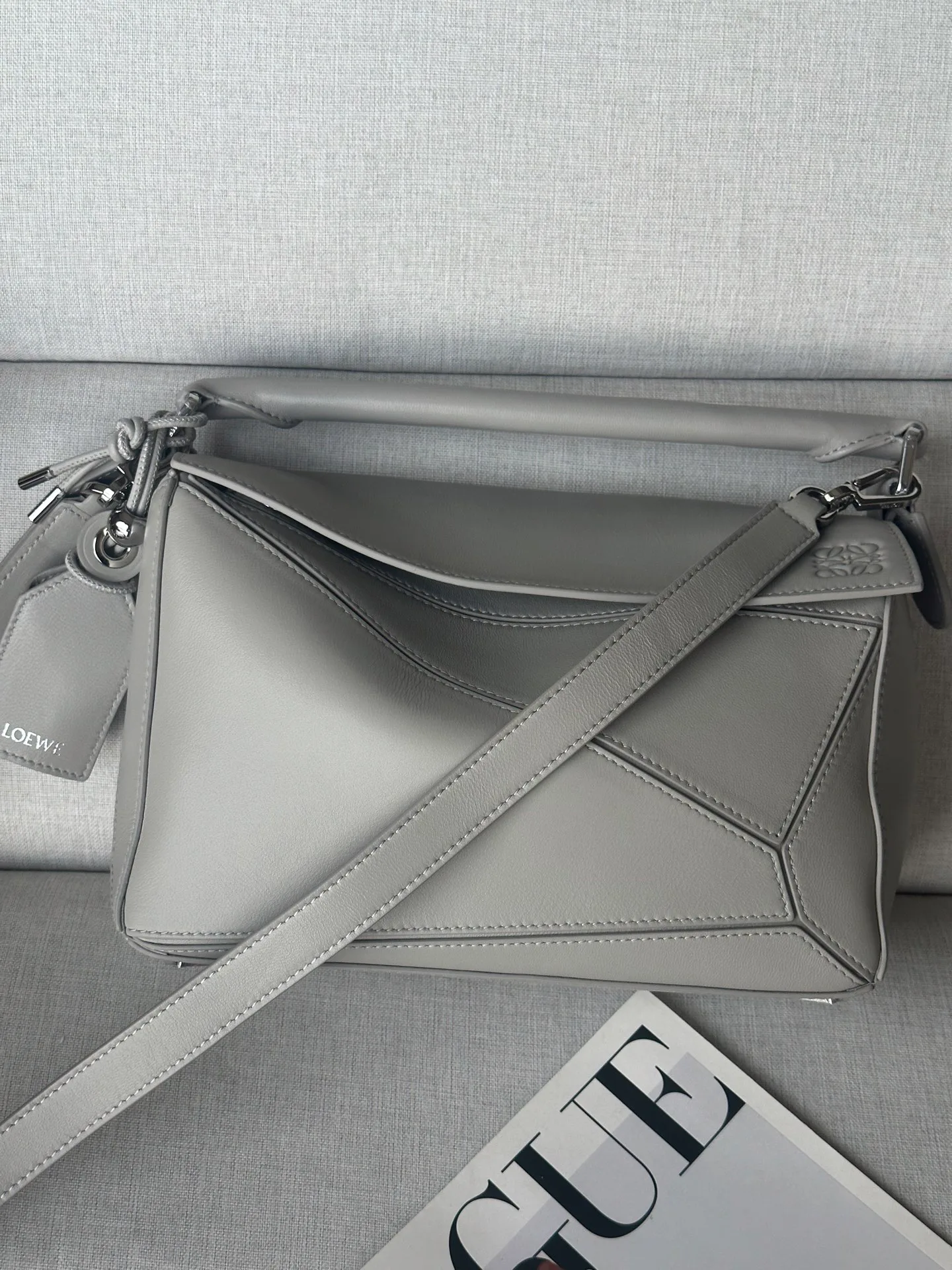 Women's Classic Handbags LOEWE 18434824