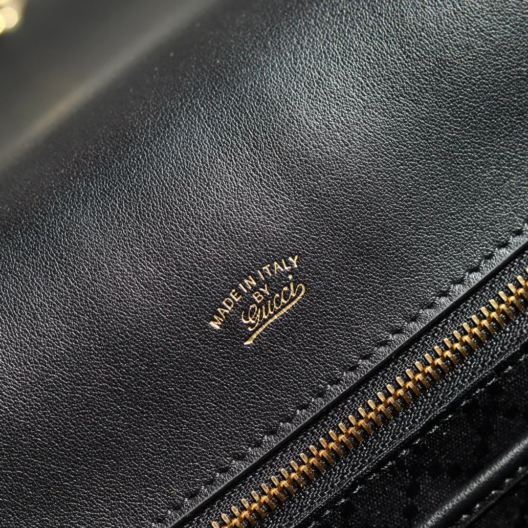 Women's Classic Handbags GUCCI 18463111