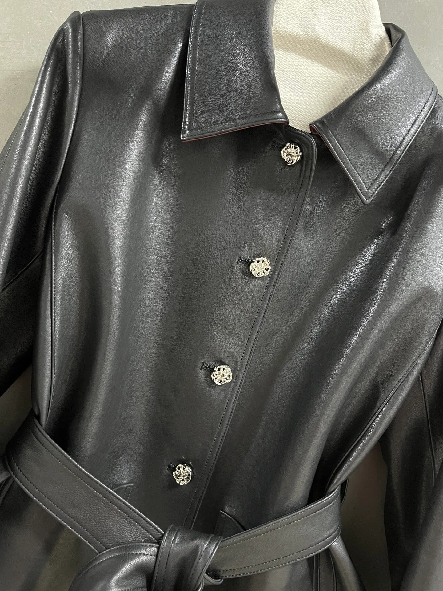 Women's Leather Jackets And Sheepskin Coats CHANEL 18015897