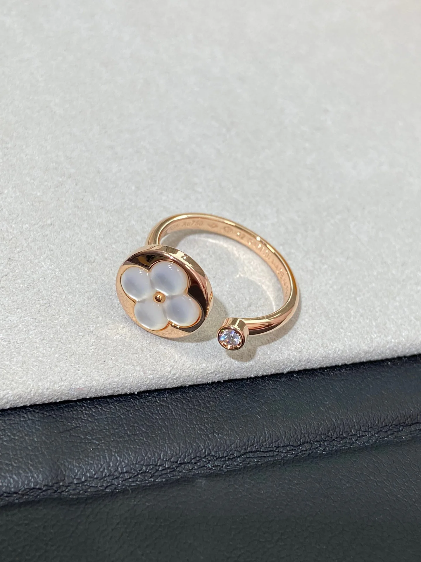 Jewelry LOUIS VUITTON 17819339