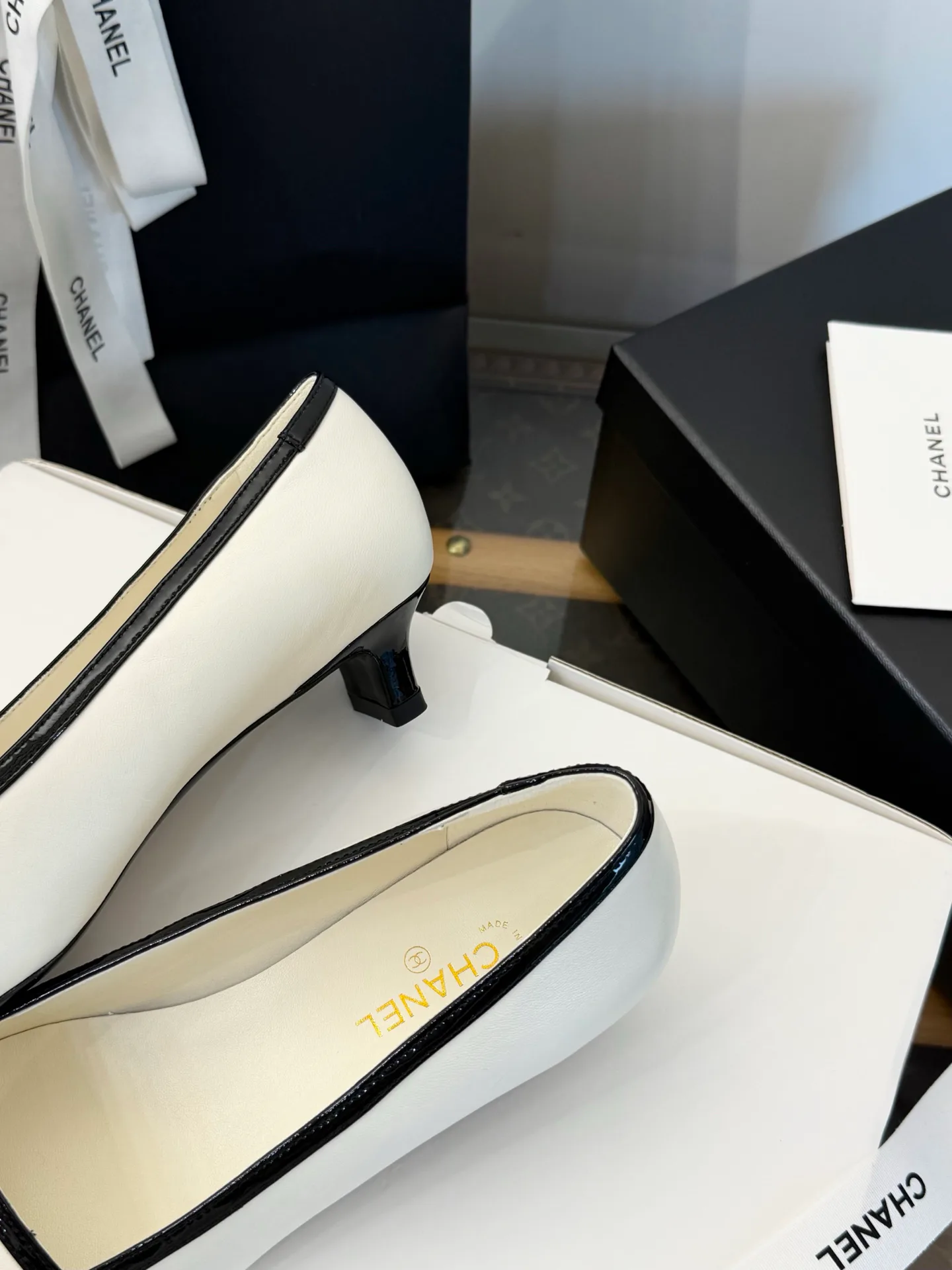 Women's Heels CHANEL 18006456