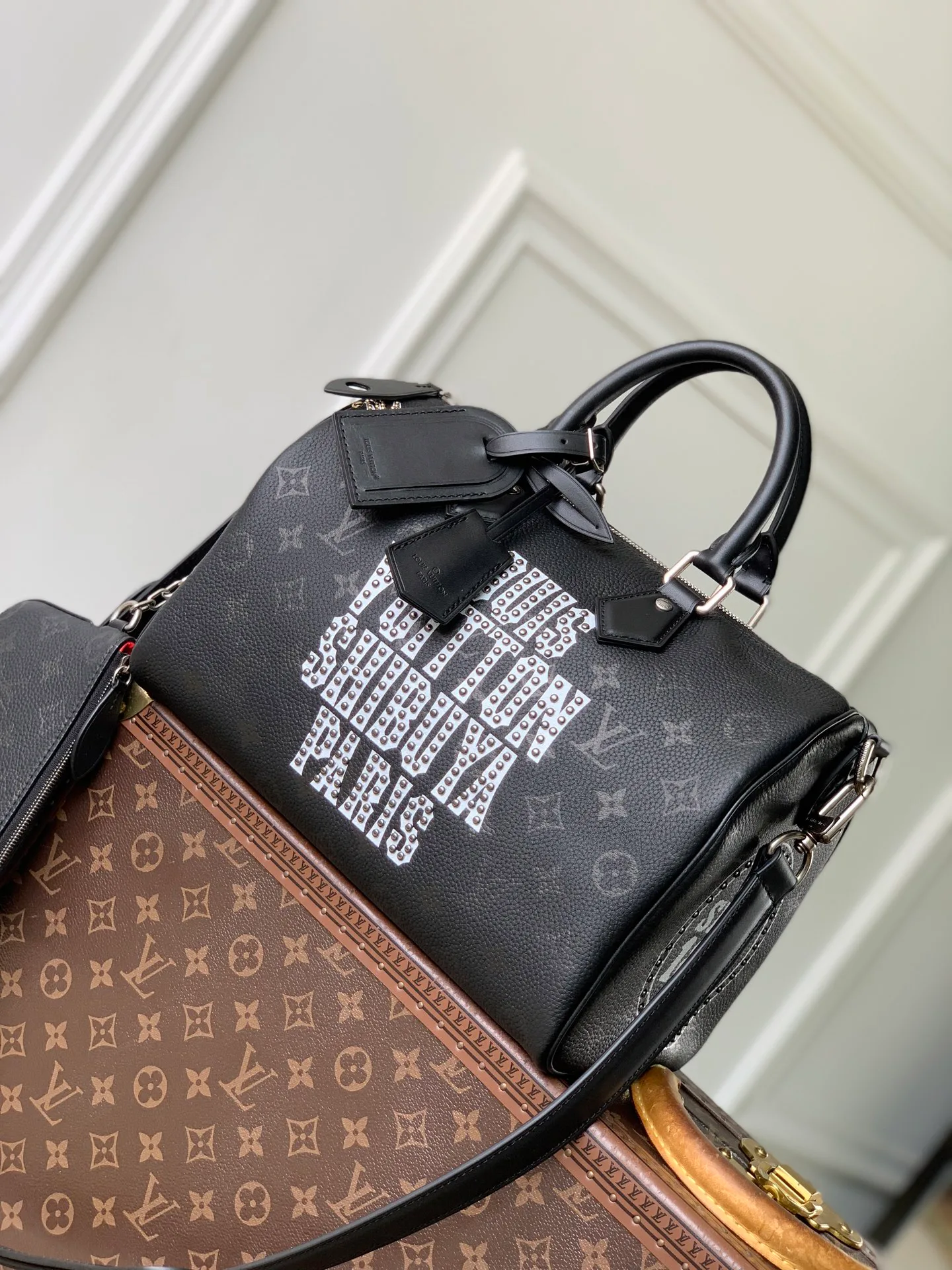 Women's Classic Handbags LOUIS VUITTON 18147544