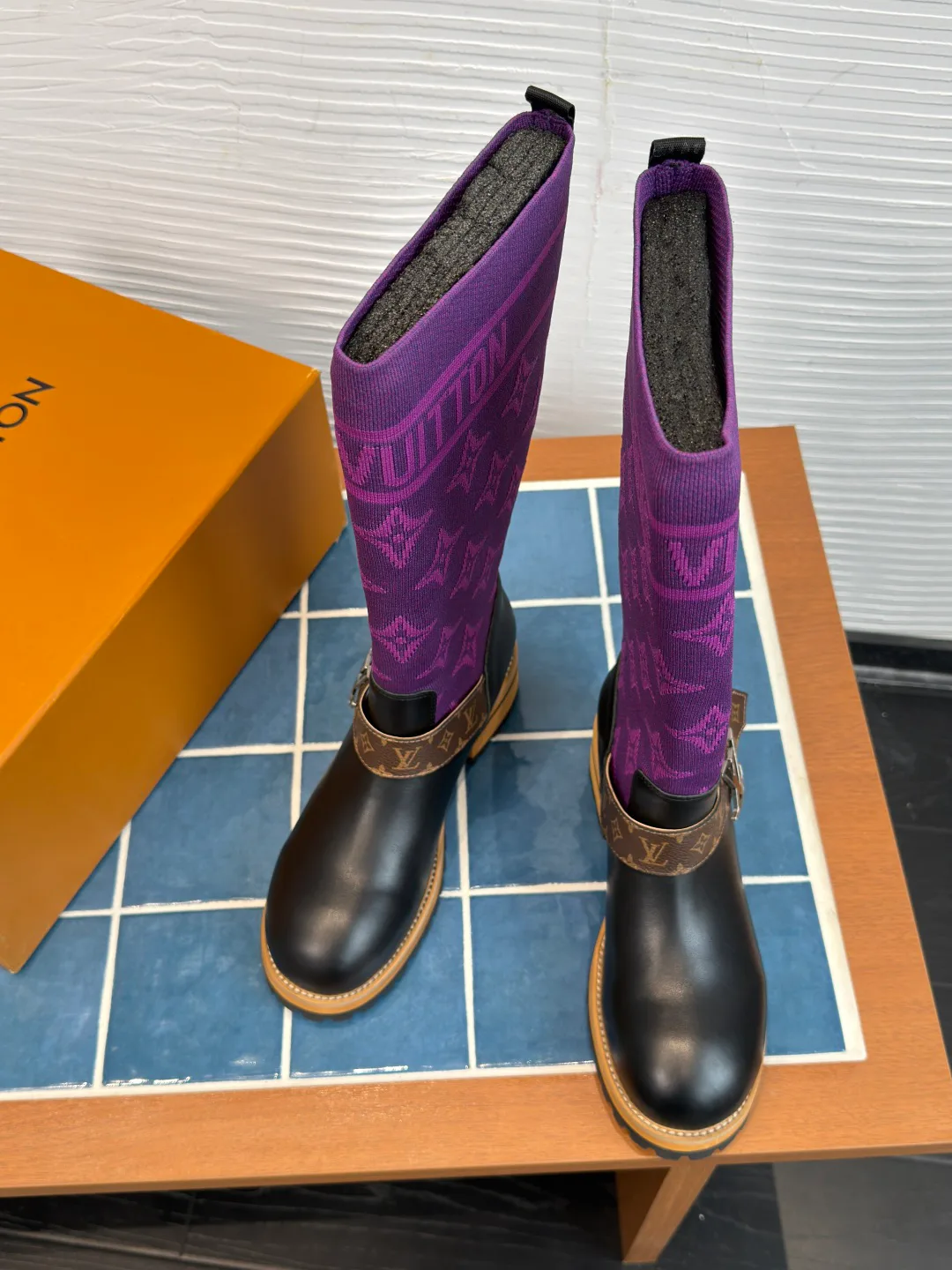 Women's Boots LOUIS VUITTON 18252052