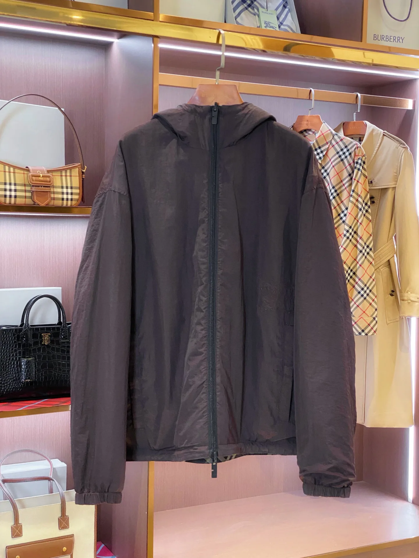 Men's Jackets And Down Jackets BURBERRY 18141583