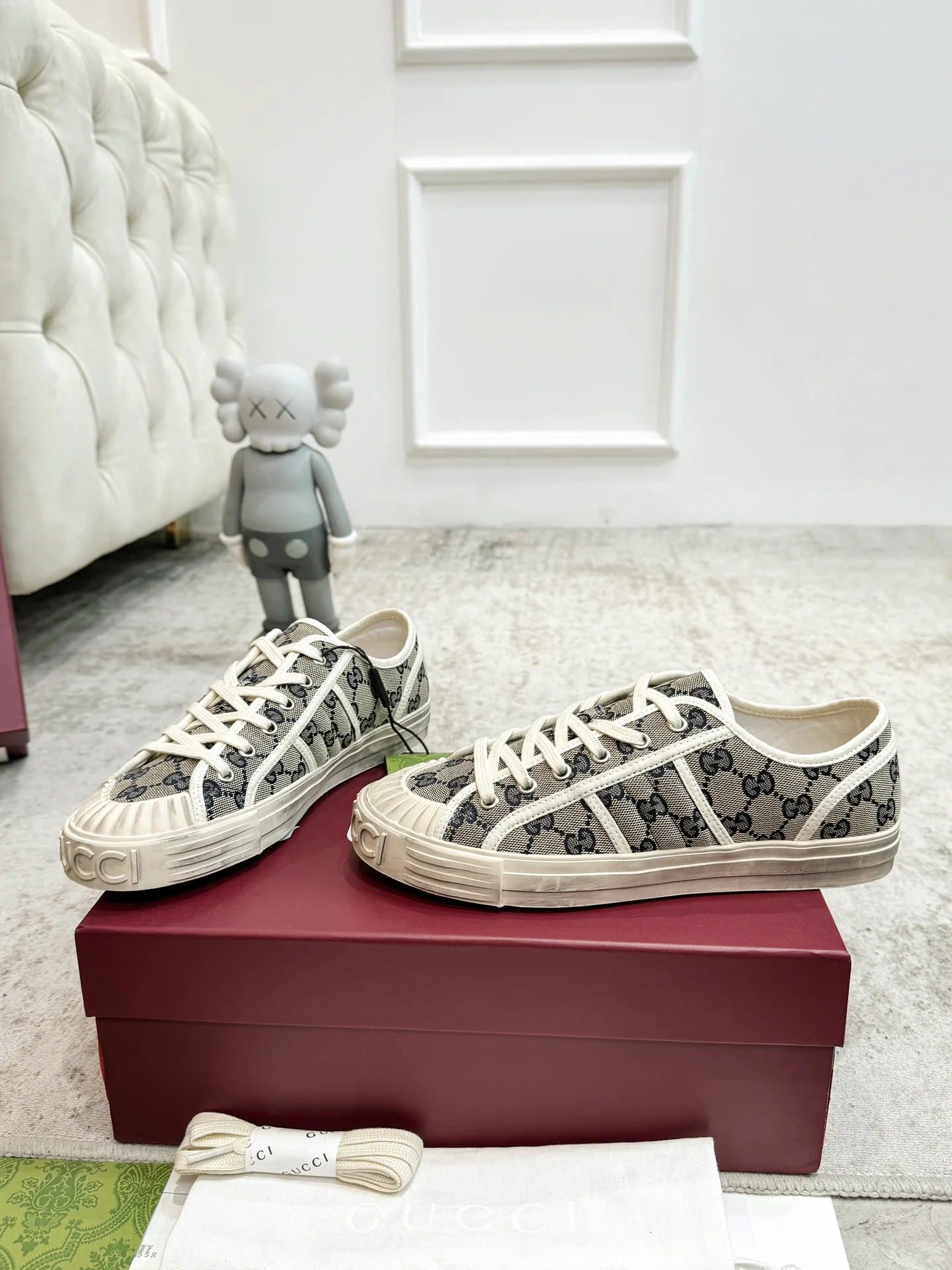 Women's Sneakers GUCCI 18139044