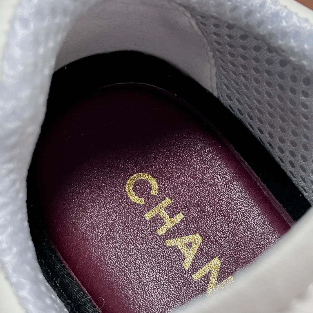 Women's Sneakers CHANEL 18000605