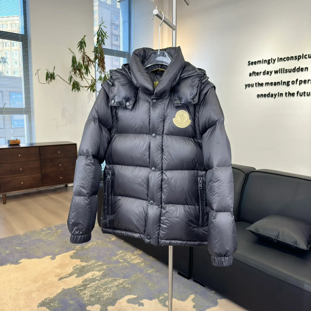 Куртки И Пуховики Мужские Moncler 18684494