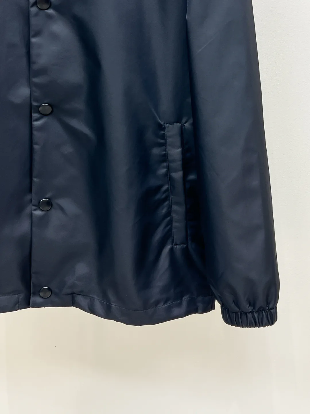 Men's Jackets And Down Jackets PRADA 18499116