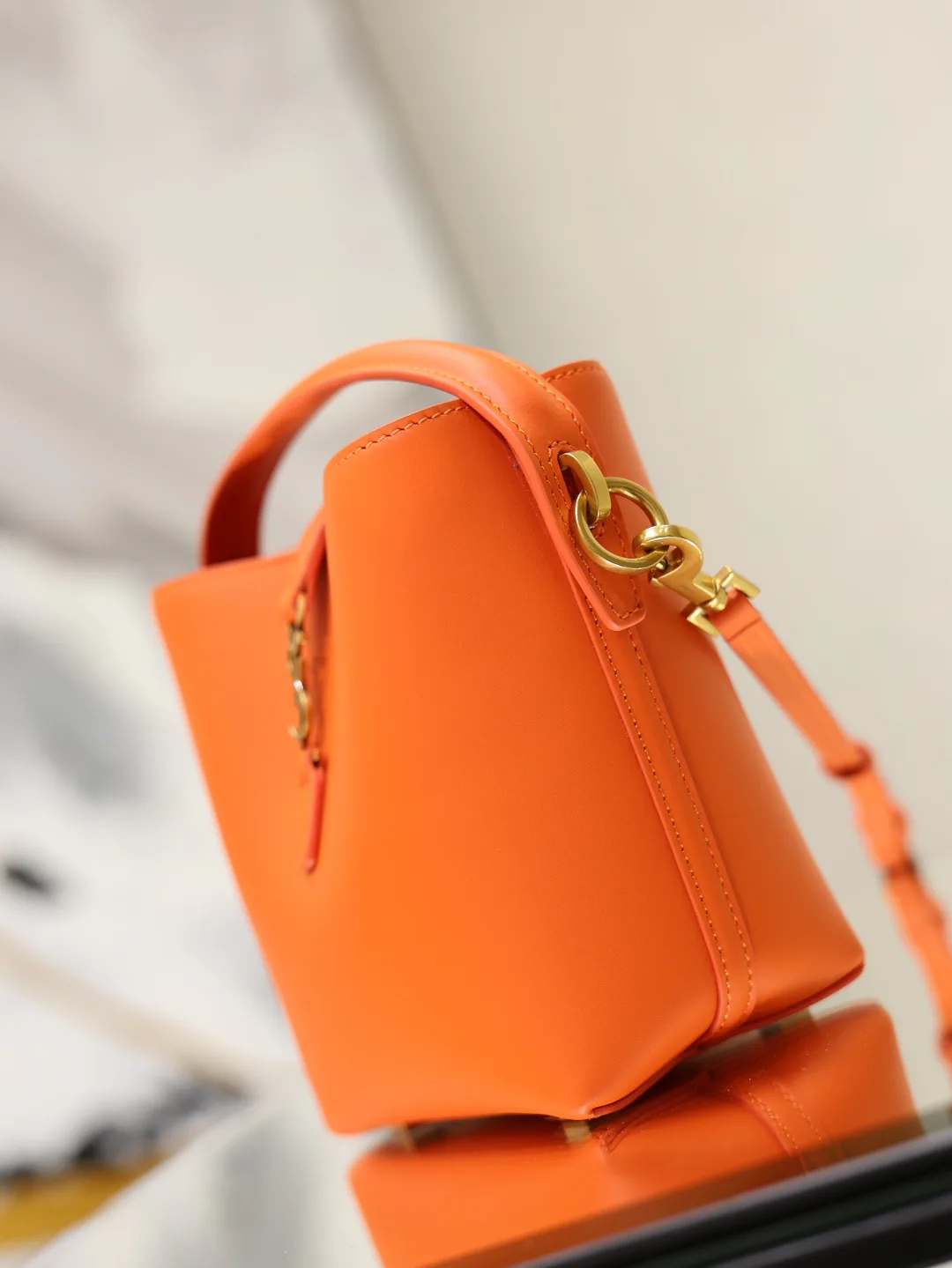 Women's Classic Handbags SAINT LAURENT 18321452