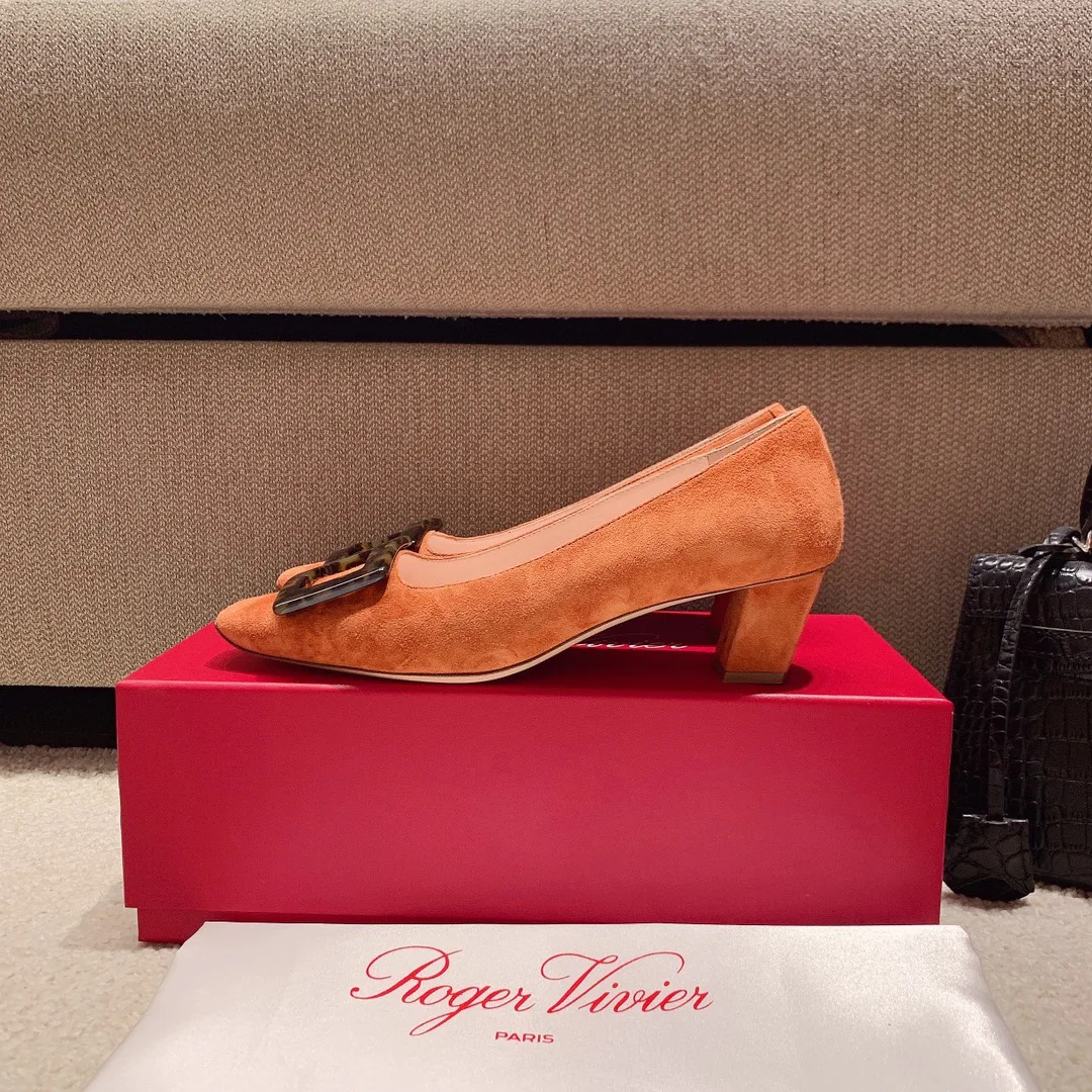 Women's Heels ROGER VIVIER 17550730