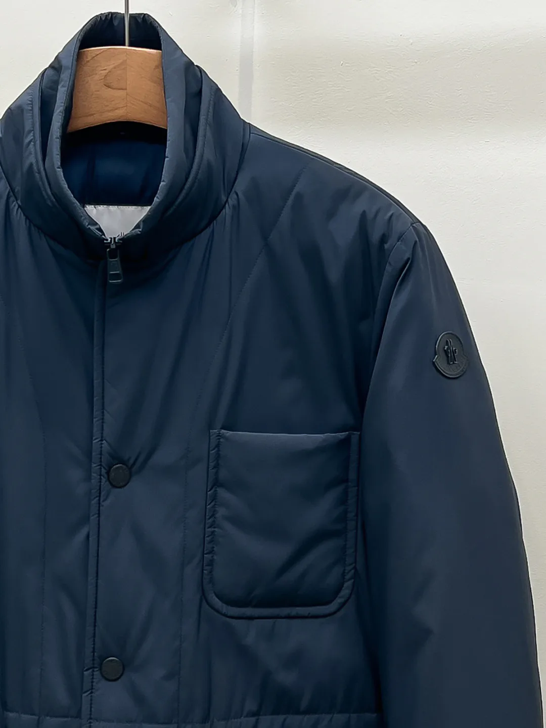 Men's Jackets And Down Jackets MONCLER 18499141
