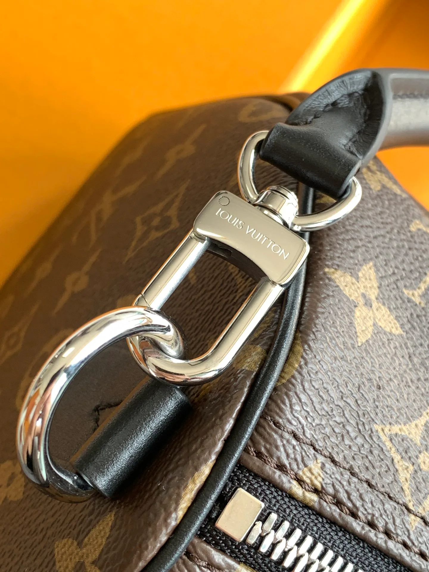 Women's Classic Handbags LOUIS VUITTON 17844891