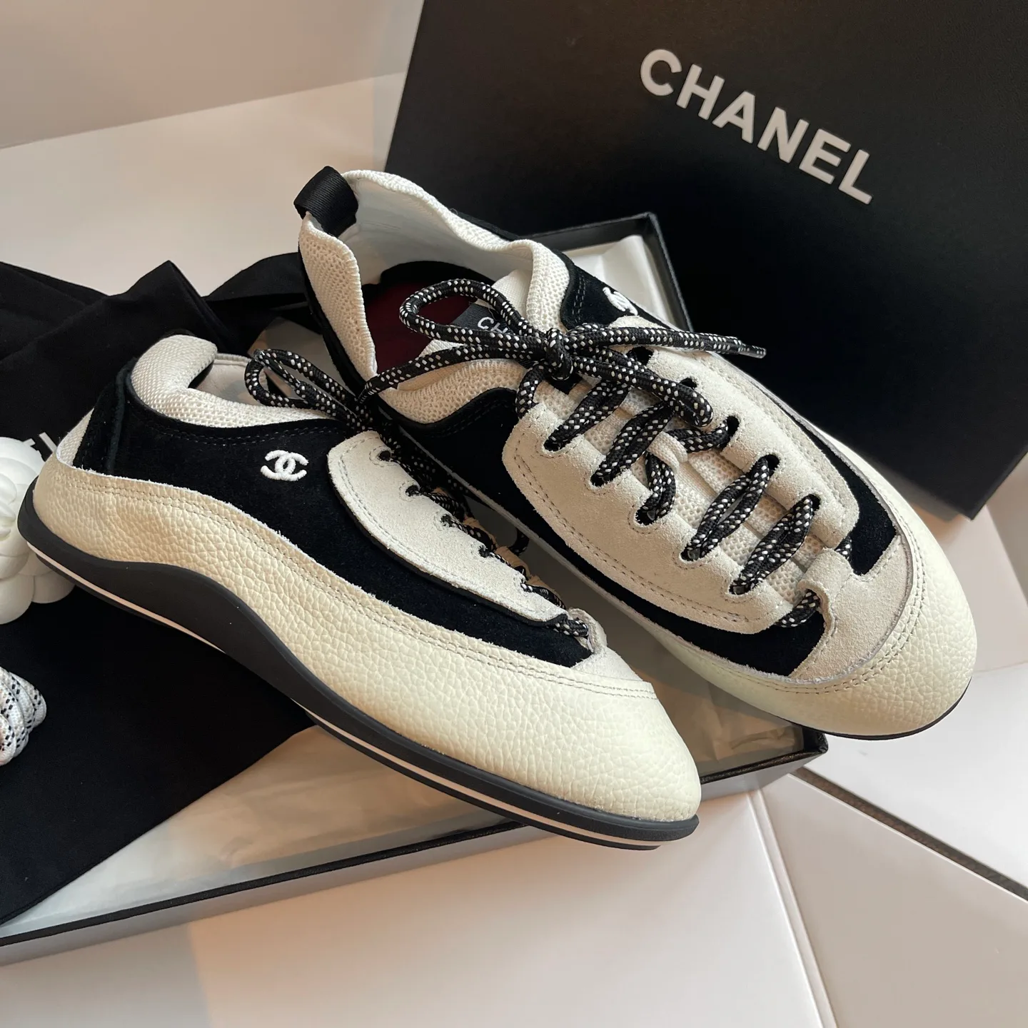 Women's Sneakers CHANEL 17643481
