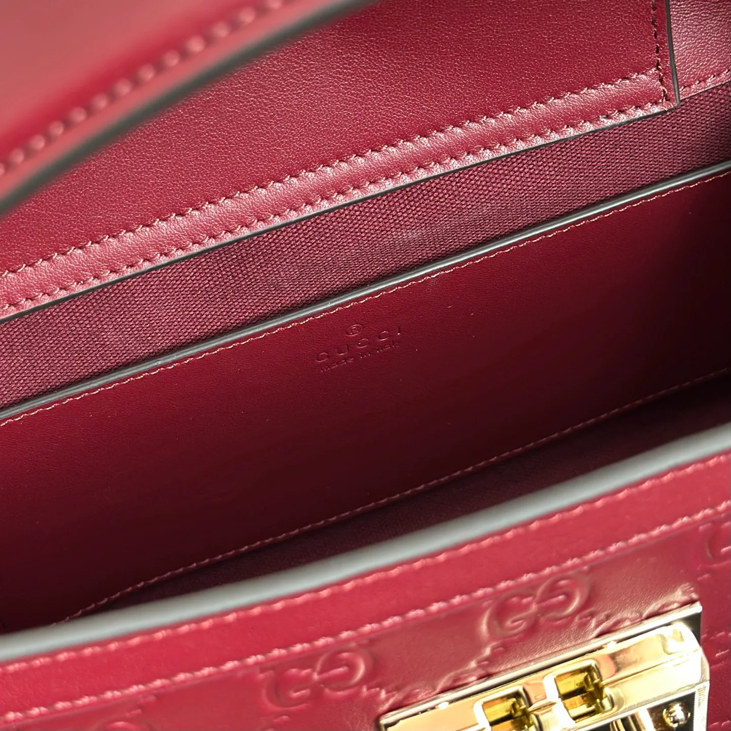 Women's Classic Handbags GUCCI 18310131