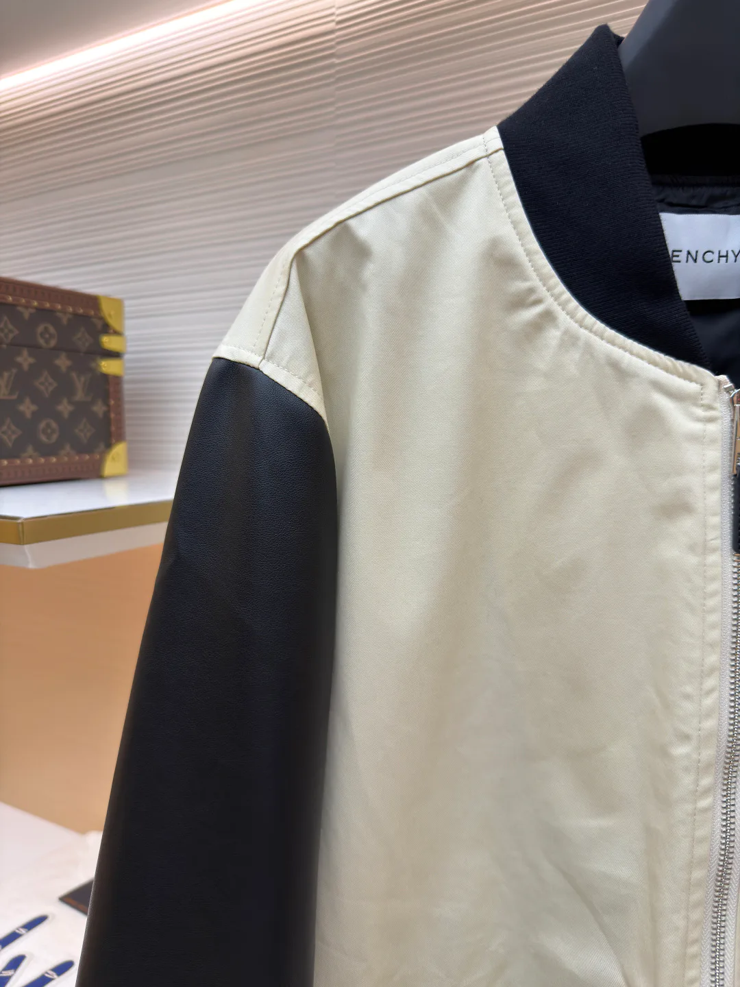 Men's Jackets And Down Jackets GIVENCHY 18154053